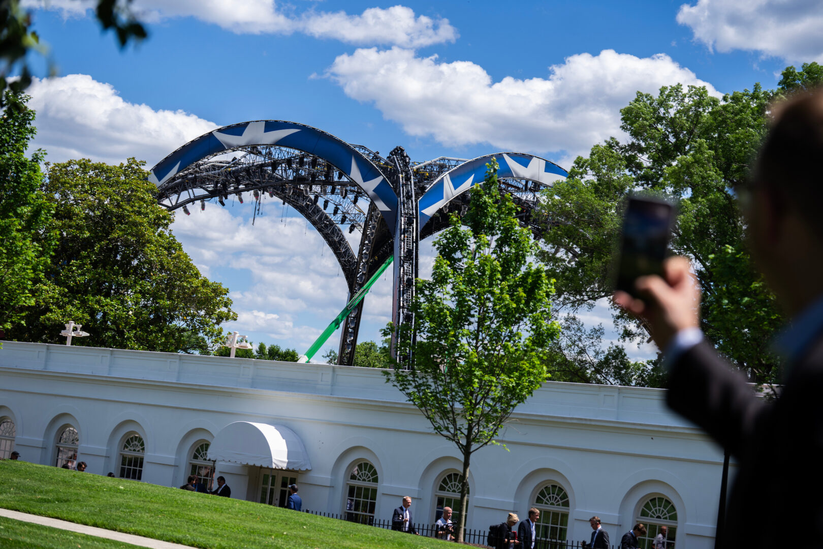 The White House hosted a UFC fight for President Donald Trump's 80th birthday and as part of the America 250 celebrations. Who got what out of this? Jason Dick and Brandon Wetherbee discuss. 